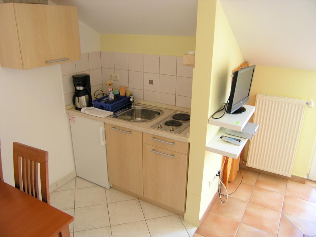 Apartments Kristina Krk Town Zewnętrze zdjęcie