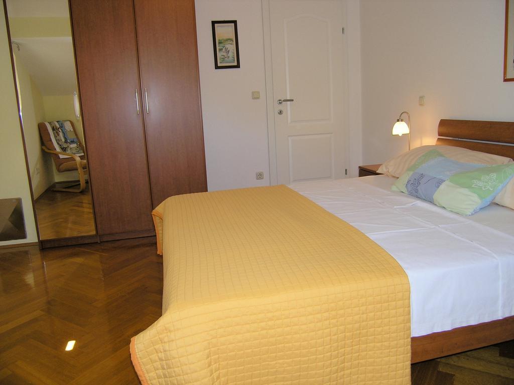 Apartments Kristina Krk Town Zewnętrze zdjęcie