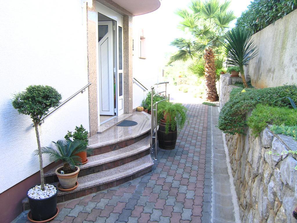 Apartments Kristina Krk Town Zewnętrze zdjęcie